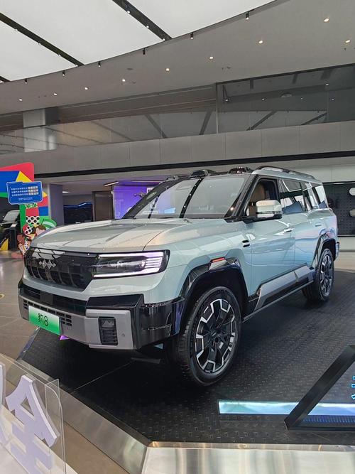 广州85比亚迪方程豹硬派越野的爆款，英菲尼迪35周年与你共成长